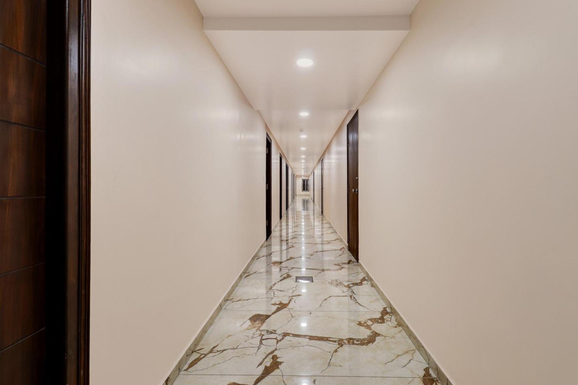 Super Townhouse Arekere Near Mithai Mahal Bangalore Exteriör bild